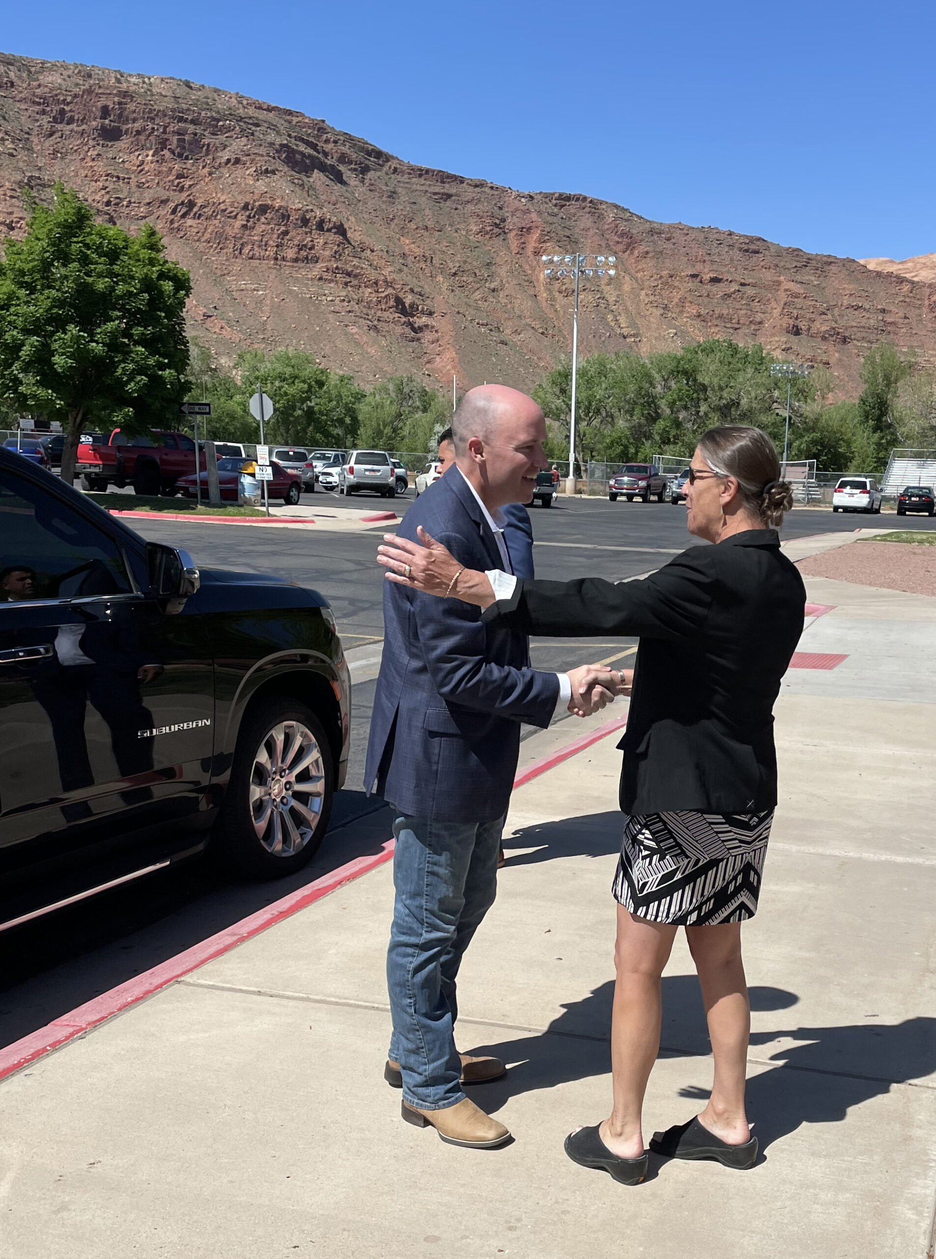 Greeting Utah Governor Spencer Cox